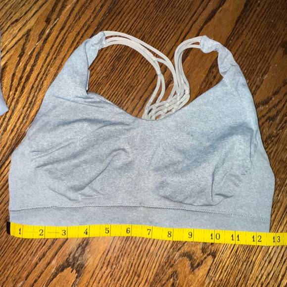 Seamless Bras - Picture 5 of 6